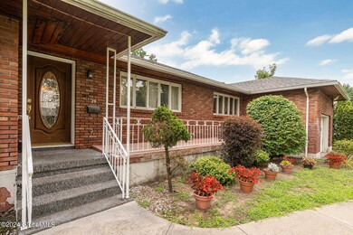 39 Miles Standish Rd, Schenectady, NY 12306 - photo 3