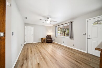 21087 Hackett Ln, Redding, CA 96003 - photo 7