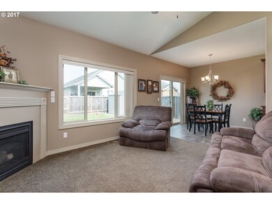 759 Meadowlawn Place, Molalla, OR 97038 - photo 2