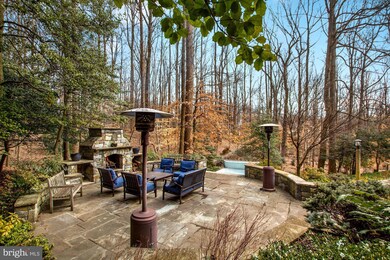 10402 Windsor View Dr, Potomac, MD 20854 - photo 2