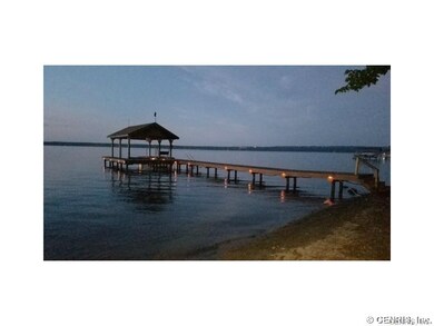 Waterfront/Dock/Pier.