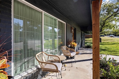 1305 Pecan Dr, Weatherford, TX 76086 - photo 4