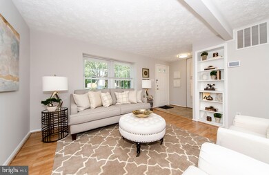 2033 Brooks Square Place, Falls Church, VA 22043 - photo 3