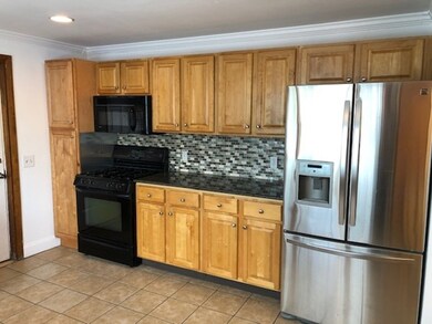 34 Pleasant St unit A, Wakefield, MA 01880 - photo 3
