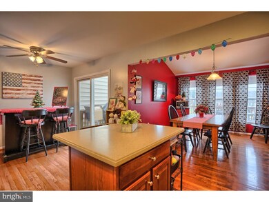 44 N Savanna Dr, Pottstown, PA 19465 - photo 7