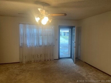 1601 Knox Rd, Ardmore, OK 73401 - photo 3