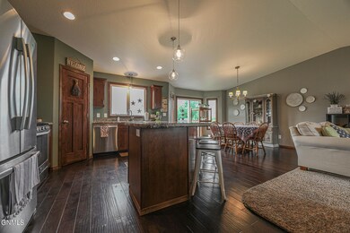 5125 Hitchcock Drive-07