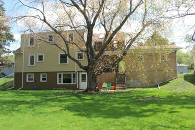 1209 2nd Ave NE, Jamestown, ND 58401 - photo 3