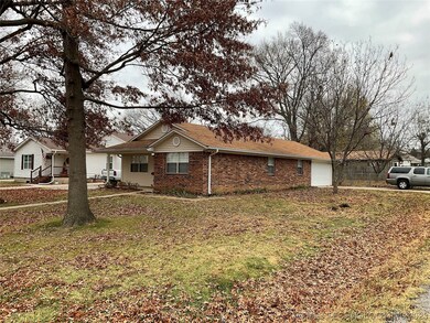 1515 S Park St, Sapulpa, OK 74066 - photo 2
