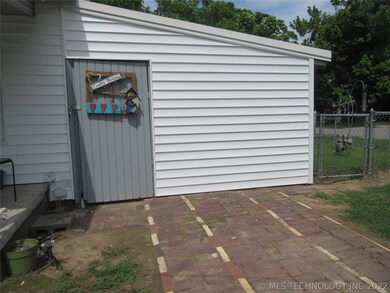 615 N G St, Eufaula, OK 74432 - photo 4
