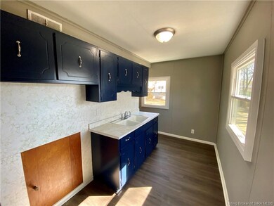 210 Conner St, New Albany, IN 47150 - photo 6