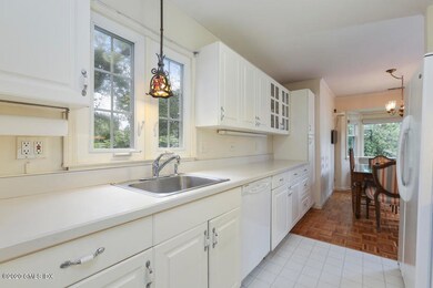 19 Le Grande Ave unit 18, Greenwich, CT 06830 - photo 6