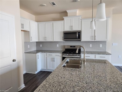 902 Falls Grove Trail, High Point, NC 27265 - photo 5