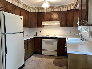 1271 Keyes Ave, Schenectady, NY 12309 - photo 5