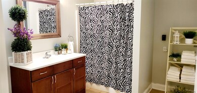 289 Jefferson St unit 16, Saratoga Springs, NY 12866 - photo 4