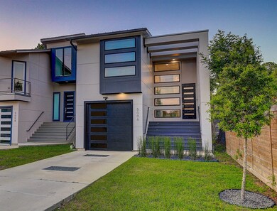 5006 Golden Forest Dr, Houston, TX 77091 - photo 3