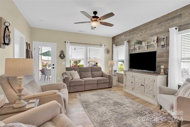 103 Blackstone Ct unit D, Statesville, NC 28677 - photo 4