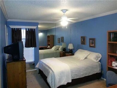 The Pointe unit 11, Austin, TX 78705 - photo 3