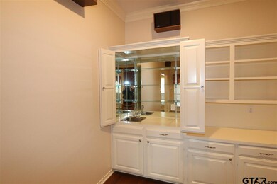 802 Cedar Creek Dr, Tyler, TX 75703 - photo 6