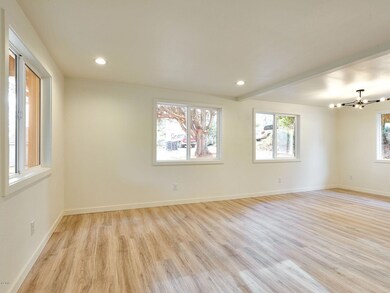 1021 SW Harbor Ave, Lincoln City, OR 97367 - photo 3