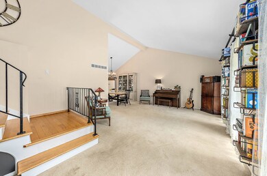 1807 Cliffside Ct, Naperville, IL 60565 - photo 5