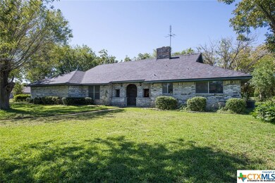 879 Little Elm Loop, Temple, TX 76501 - photo 2