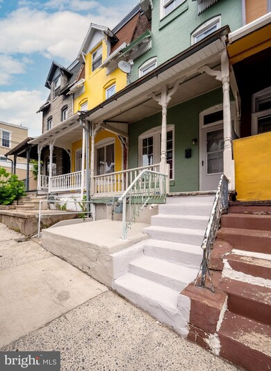 151 Pear St, Reading, PA 19601 - photo 2