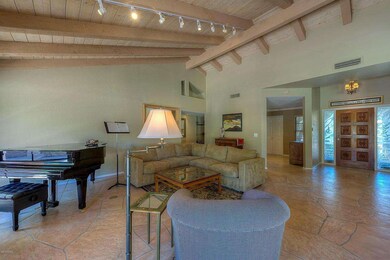 004_Great Room and Foyer