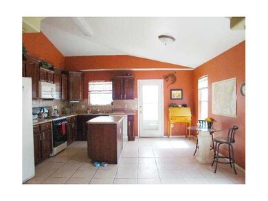 752 Desert Ash Dr, Horizon City, TX 79928 - photo 4