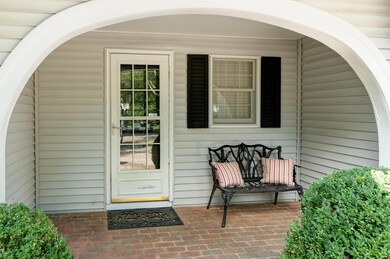 Covered side entry porch