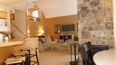 13 Queen Anne's Way, West Dover, VT 05356 - photo 2