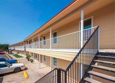 311 E Crockett Ave, Alamo, TX 78516 - photo 7