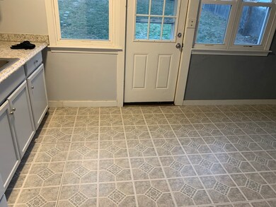 117 Sea St unit 119, North Weymouth, MA 02191 - photo 6