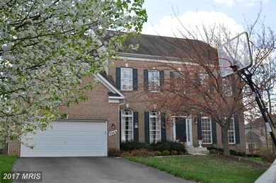 4964 Marshall Crown Rd, Centreville, VA 20120 - photo 2