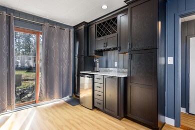 22 Hall Ct, Portsmouth, NH 03801 - photo 6