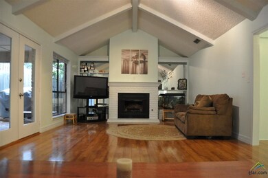 316 Amberwood Cir, Tyler, TX 75701 - photo 3