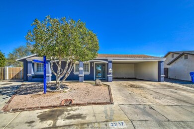 2837 N 57th Dr, Phoenix, AZ 85035 - photo 2