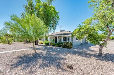 2221 W Mitchell Dr, Phoenix, AZ 85015 - photo 2