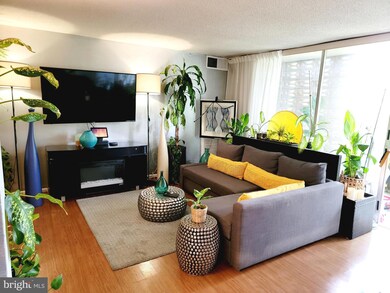 1822 Metzerott Rd unit 105, Adelphi, MD 20783 - photo 3