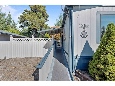 1865 Shorepines Cir, Coos Bay, OR 97420 - photo 7