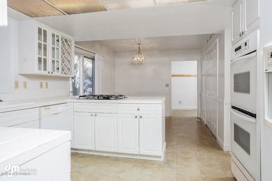 Kitchen 3016-SMALL