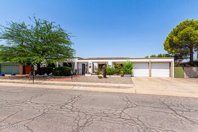 8914 E Maple Leaf Dr, Tucson, AZ 85710 - photo 3