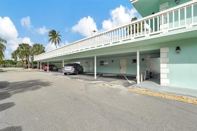 Riverhouse Gardens unit 136, Deerfield Beach, FL 33441 - photo 4