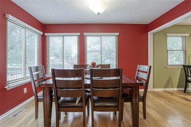 5560 Meadowsweet Ln, Shawnee, KS 66226 - photo 7