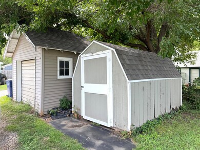 713 E 1st Ave, Mitchell, SD 57301 - photo 7