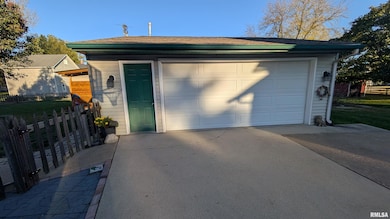 522 N State St, Geneseo, IL 61254 - photo 4