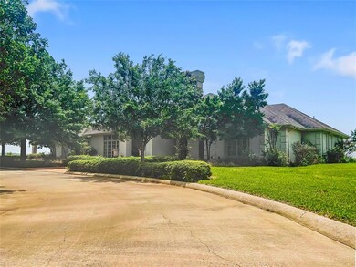 3112 Harris St, Gainesville, TX 76240 - photo 2