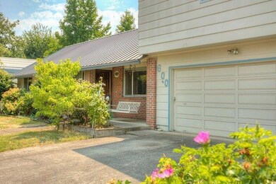 600 Rose Valley Ct, Central Point, OR 97502 - photo 2