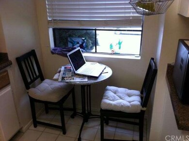 Kitchen Eating Area