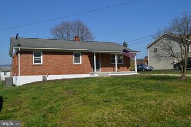 332 Aileen Ave, Strasburg, VA 22657 - photo 2
